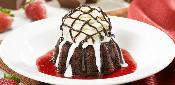 red robin Gooey Chocolate Brown Cake