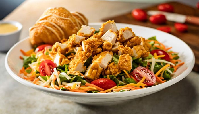 Crispy Chicken Tender Salad