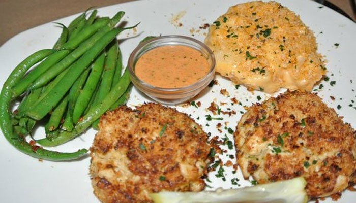 Maryland-Style Jumbo Lump Crab Cakes